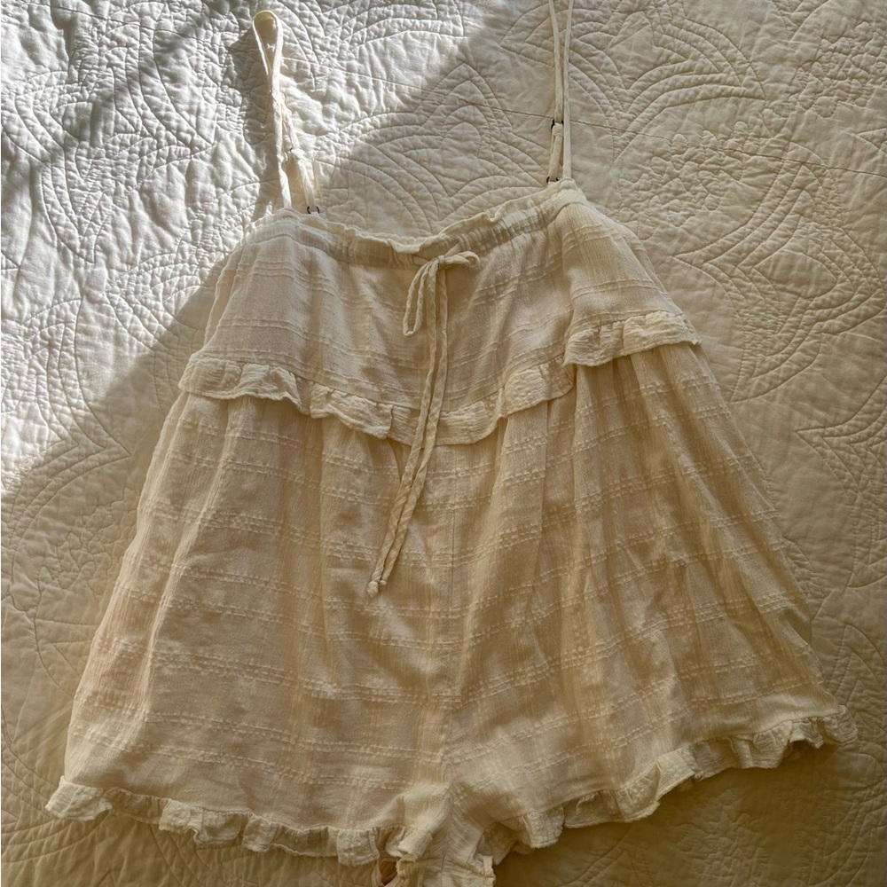 Urban Outfitters Romper. Ivory. Size S. - Picture 2 of 14